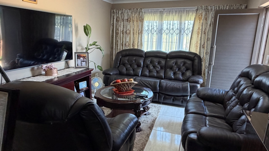  Bedroom Property for Sale in Ellaton North West